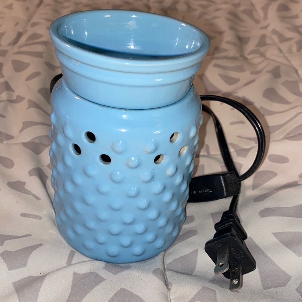 Wax warmer